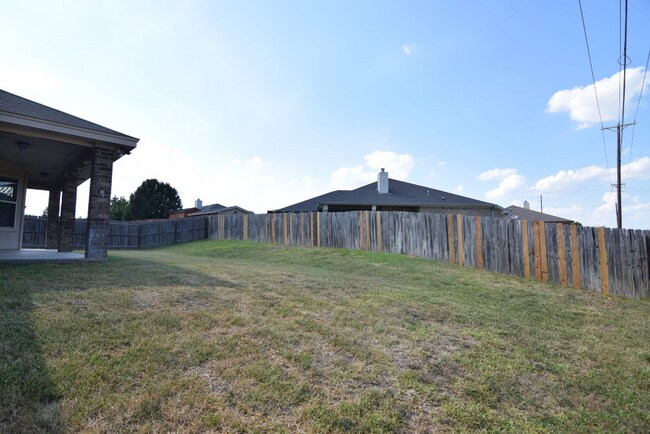 Building Photo - 3501 Salt Fork Dr