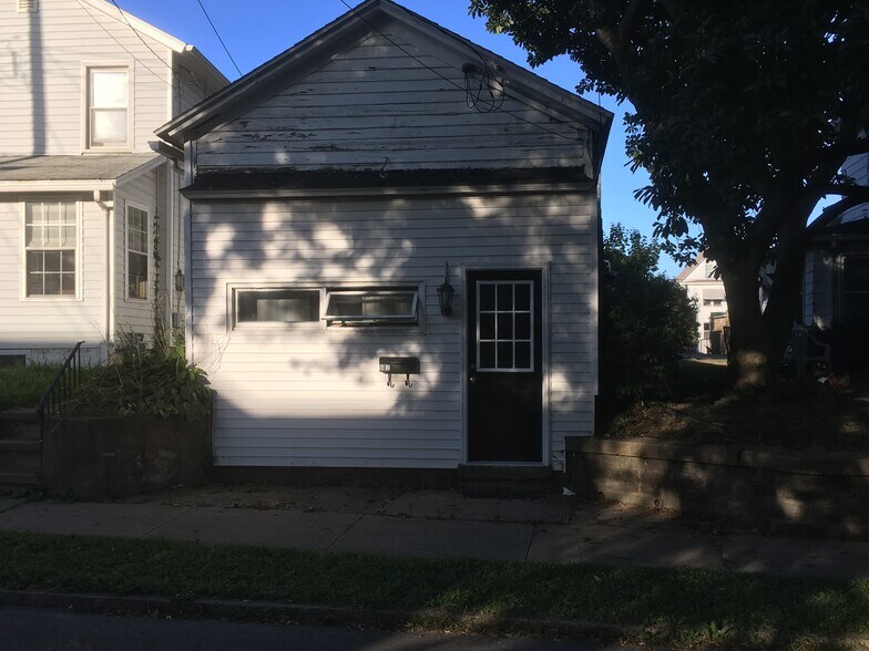 Front of house - 507 Bennett St