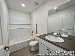 Building Photo - 10014 Ana Hts