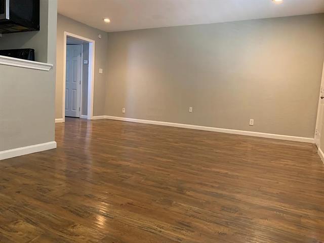 Building Photo - 4950 Live Oak St