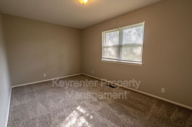Building Photo - 6717 S Louisville Ave