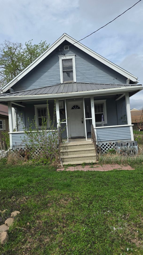 Building Photo - 2 bedroom 1 bath house