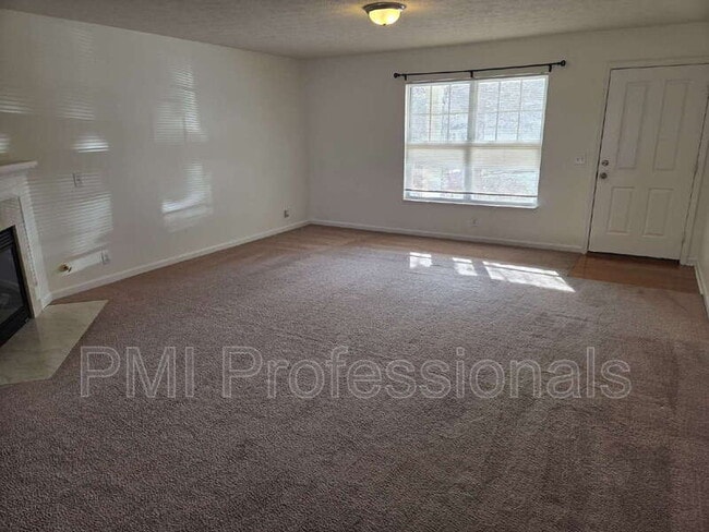 Building Photo - 125 Trellis Way