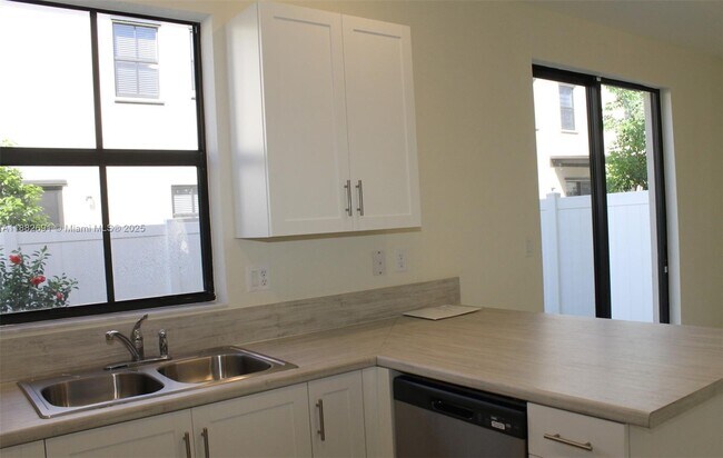 Building Photo - 11100 W 33rd Way