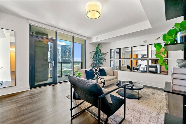 Building Photo - 1400 W Peachtree St NW