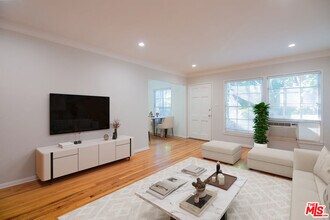 Building Photo - 8563 Holloway Dr