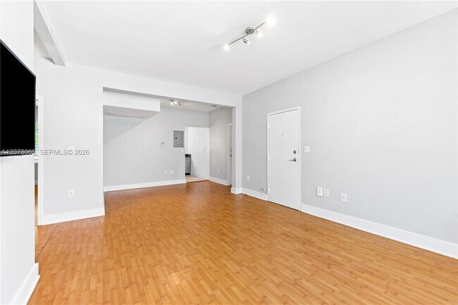 Building Photo - 1000 Meridian Ave
