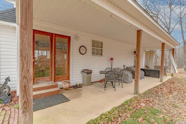 Building Photo - 101 Star Rd