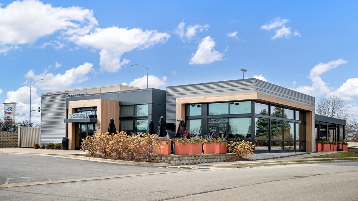 Building Photo - 370 Bridgeview Ct