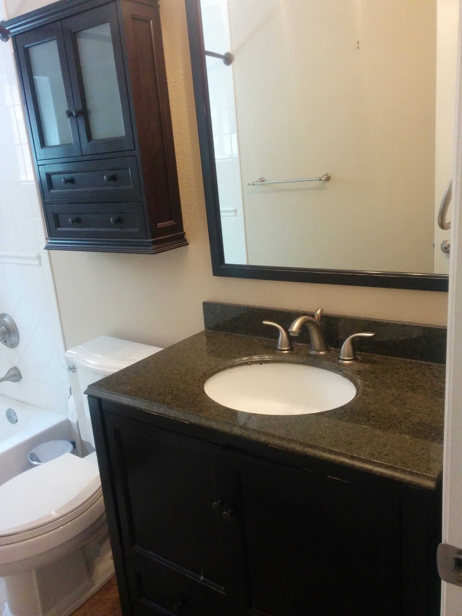 Building Photo - 1330 Elizabeth St