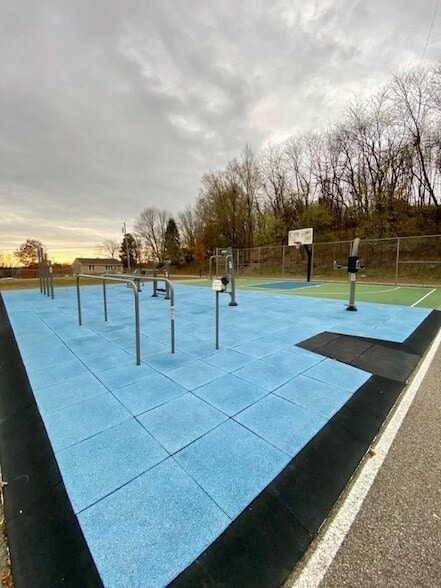 Building Photo - 1614 Myler St