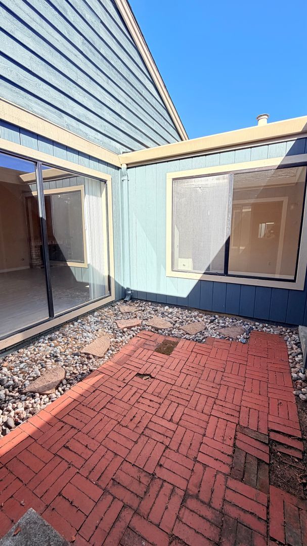 Building Photo - 228 Puddingstone Rd