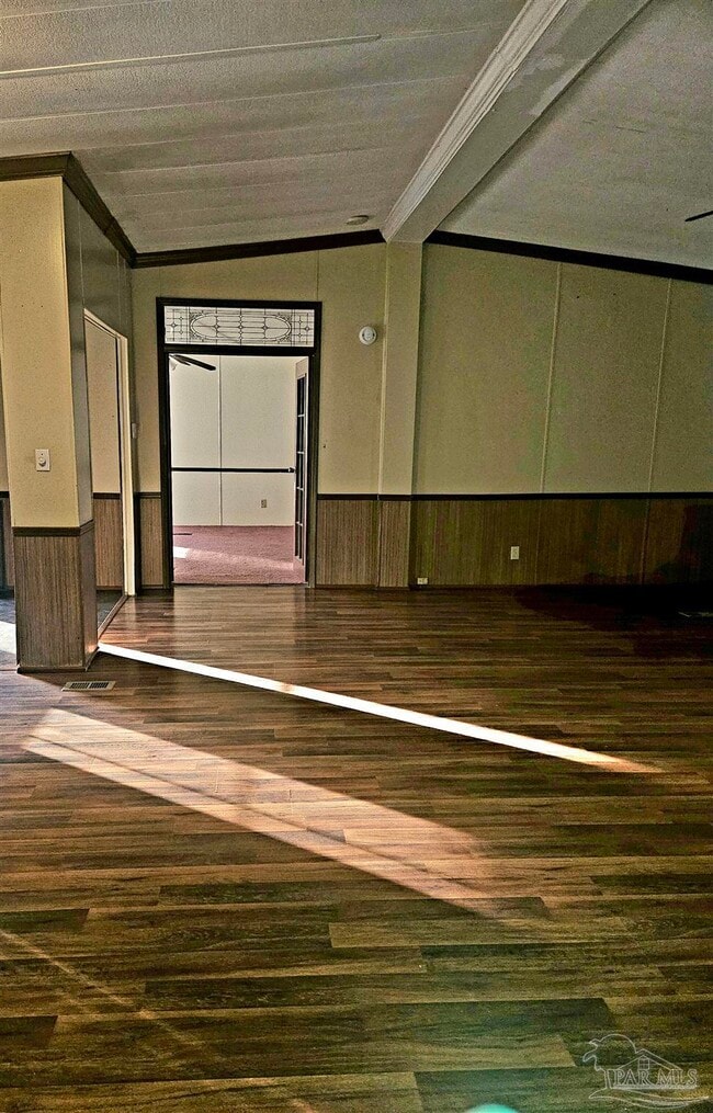 Building Photo - 649 Hwy 95A N