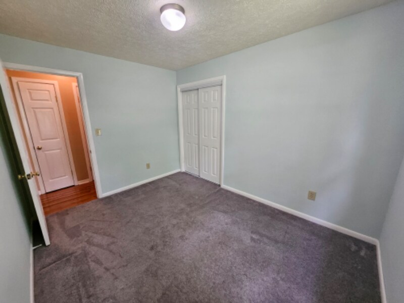 Building Photo - 8376 Priem Rd