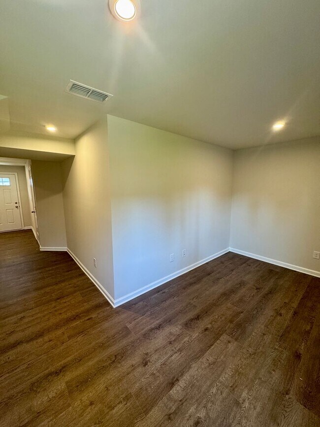 Building Photo - New Construction 3BR/2.5BA Townhouse