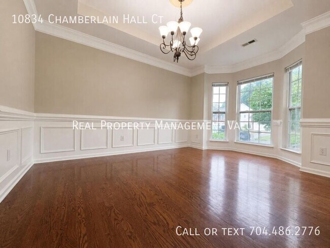 Building Photo - 10834 Chamberlain Hall Ct