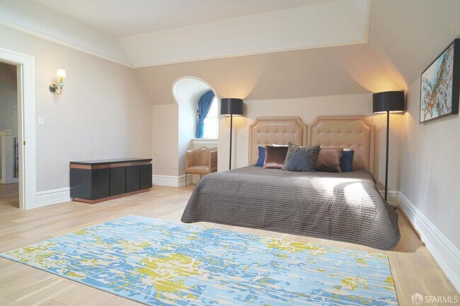 Building Photo - 2505 Divisadero St