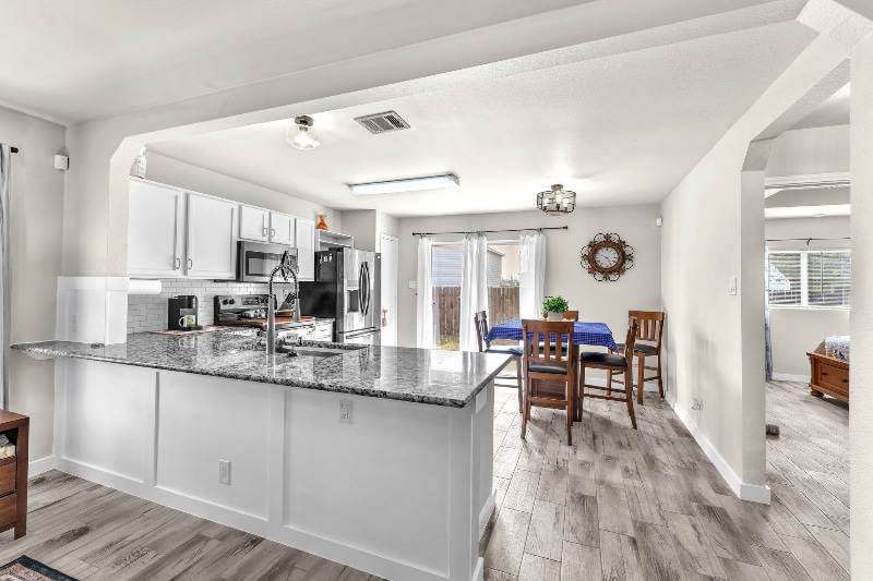 Building Photo - 331 Cedron Chase