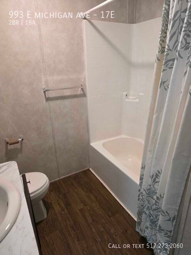 Building Photo - 993 E Michigan Ave