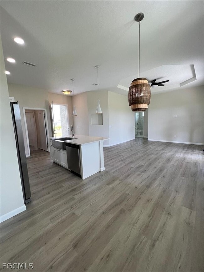 Building Photo - 1088 Saturn Ct