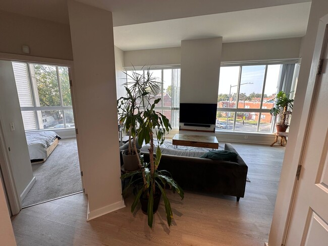 Primary Photo - Lovely 1 BR/1 BA Loft-Style Apartment in 1...