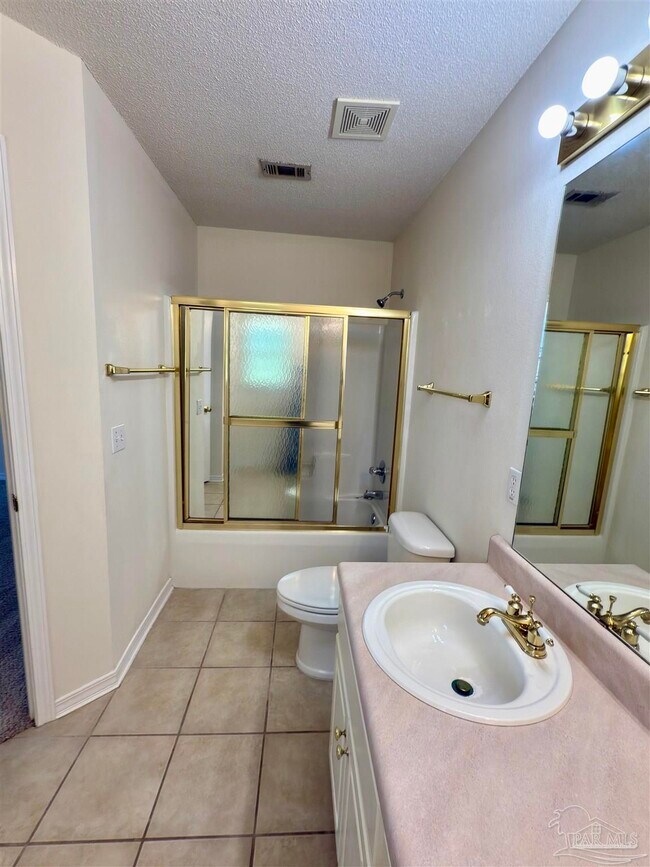 Building Photo - 3328 Marion Oaks Way