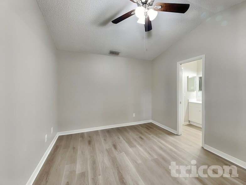 Building Photo - 1765 Tinsmith Cir