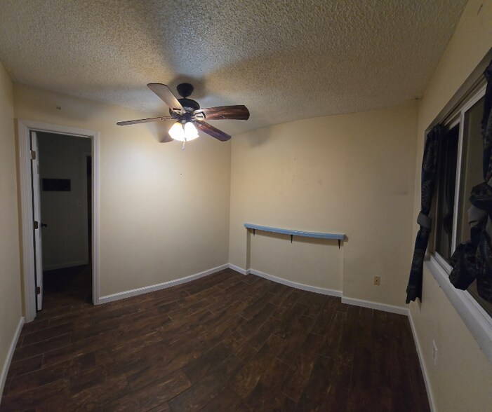 Building Photo - 23692 Lemon Ave