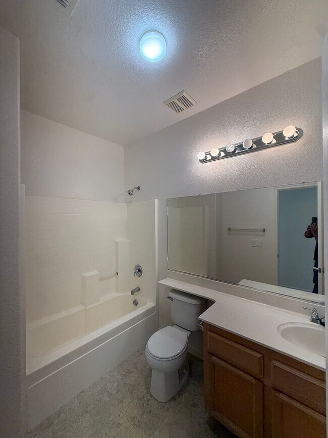 Building Photo - 5900 Witt Way