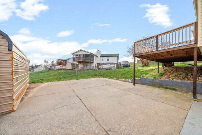 Building Photo - 3 Bed 2 Bath Home Near Post for Rent!