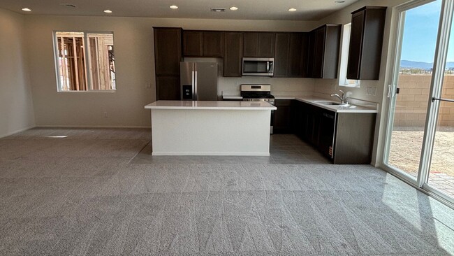 Building Photo - brand new home