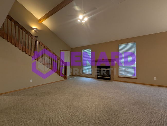Building Photo - 714 Pinhook Dr
