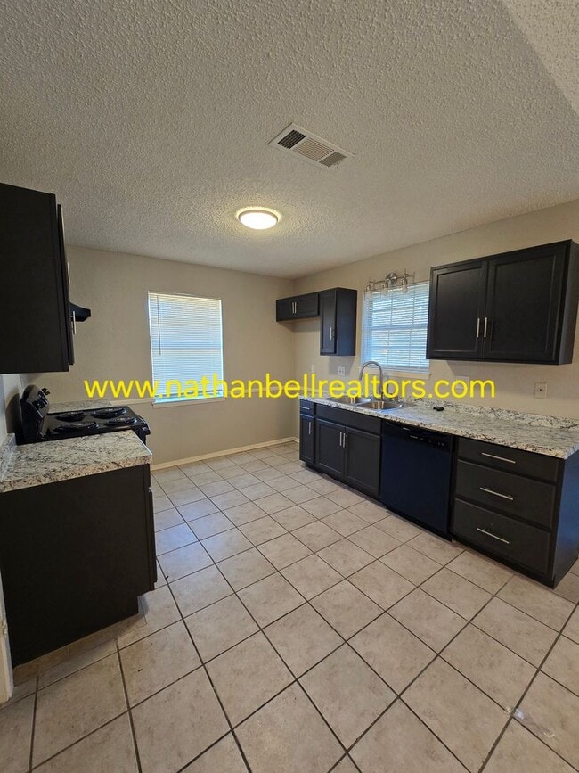 Building Photo - 1335 18th St NW