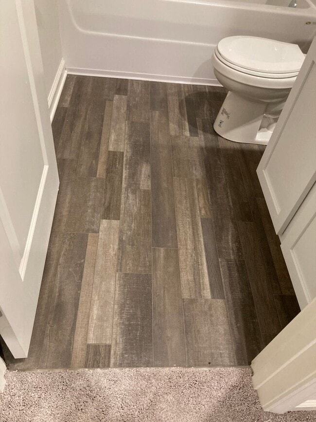 Building Photo - ** Apply TODAY ** Possibly Have Keys in Hand TOMORROW **