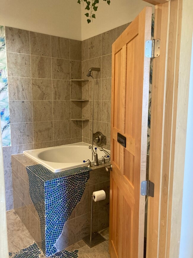 Building Photo - 4500 Olive St