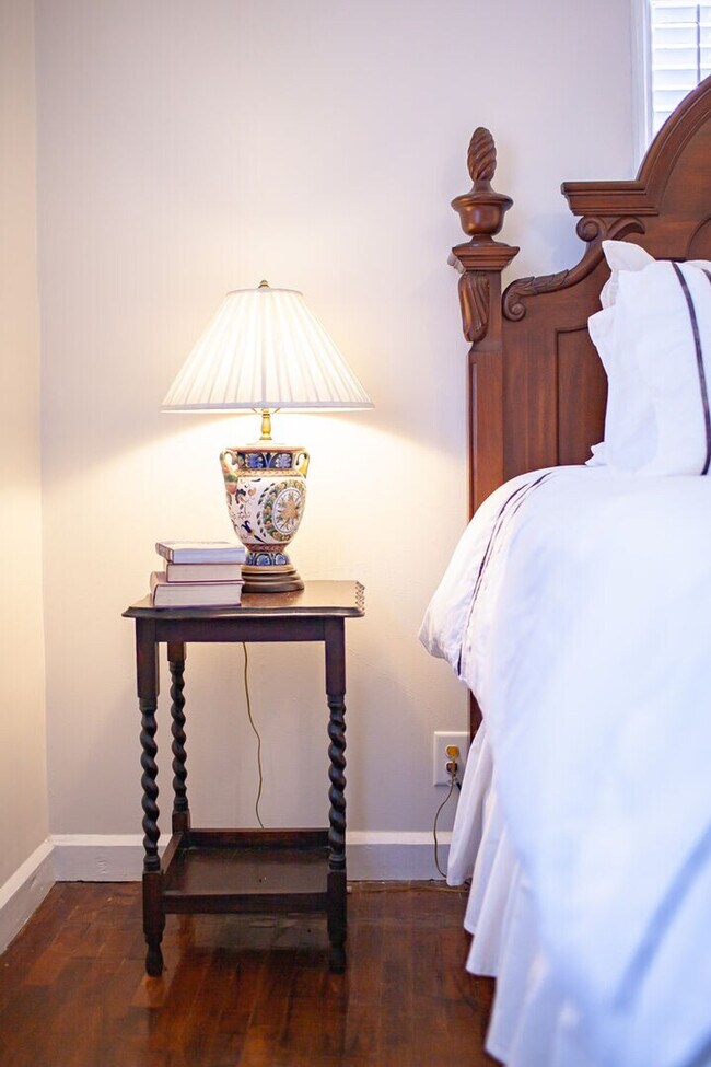 Building Photo - 161 Calhoun Rd