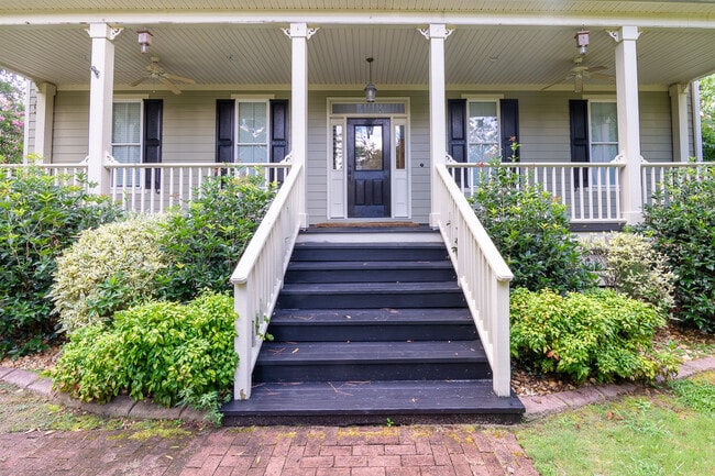 Building Photo - 202 Lagoon Dr