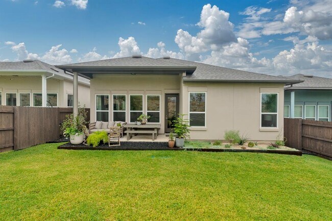 Building Photo - 601 C-Bar Ranch Trl