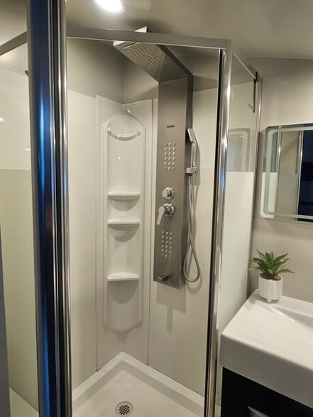 Building Photo - 11314 Malat Way