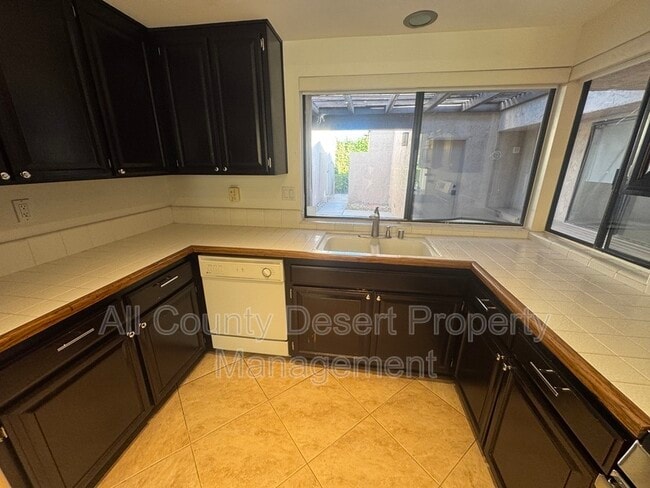 Building Photo - 72795 Fleetwood Cir