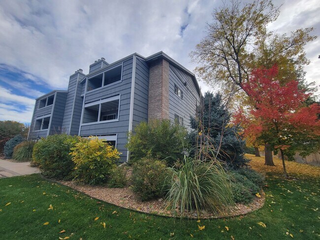 Building Photo - Fresh Boulder 1 Bedroom Condo for Rent wit...