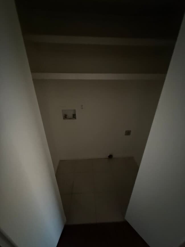 Building Photo - Duplex On West Quantico 3 bed