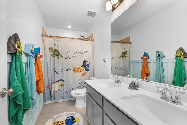 Building Photo - 18503 Sunrise Maple Dr