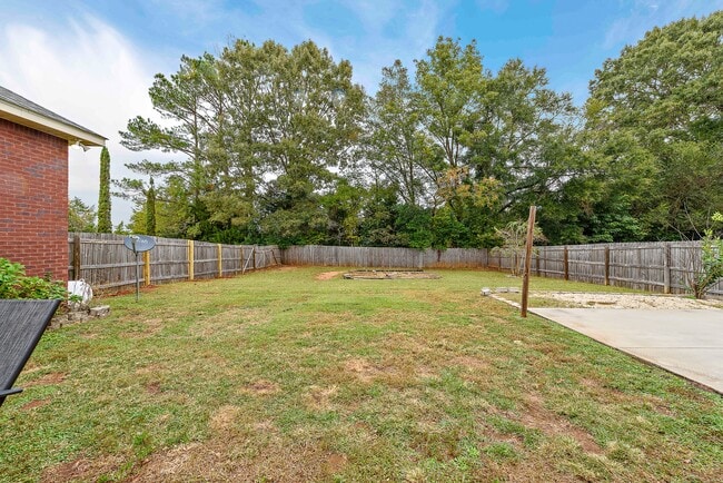 Building Photo - 25 County Rd 749