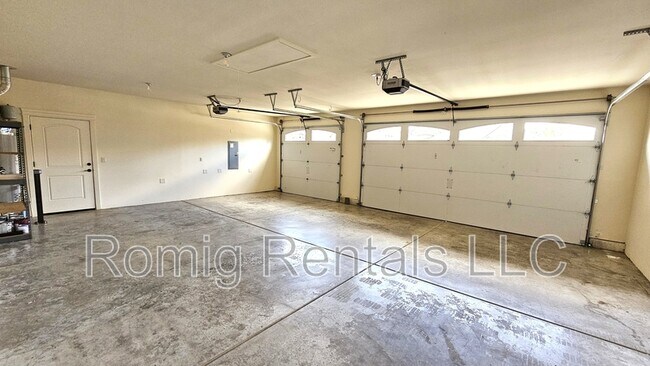 Building Photo - 13001 NW 49th Ave