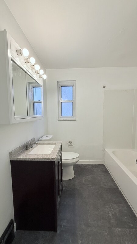 Building Photo - 517 Foltz Dr