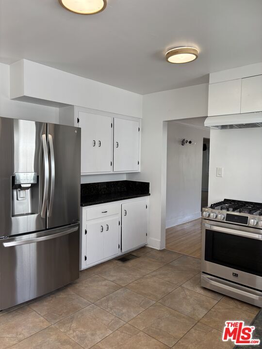 Building Photo - 4850 Floristan Ave