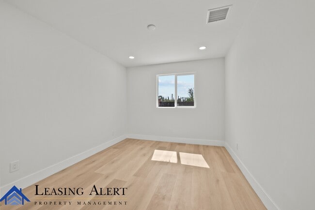 Building Photo - 16448 Lassen St