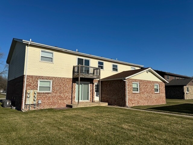 Building Photo - 1040 Camellia Dr