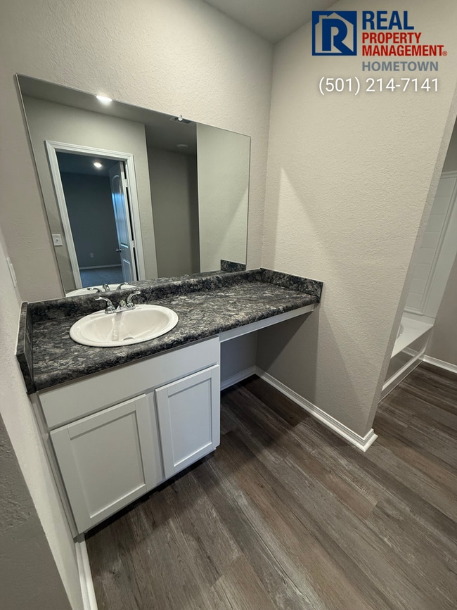 Building Photo - 6016 Croft Avenue-